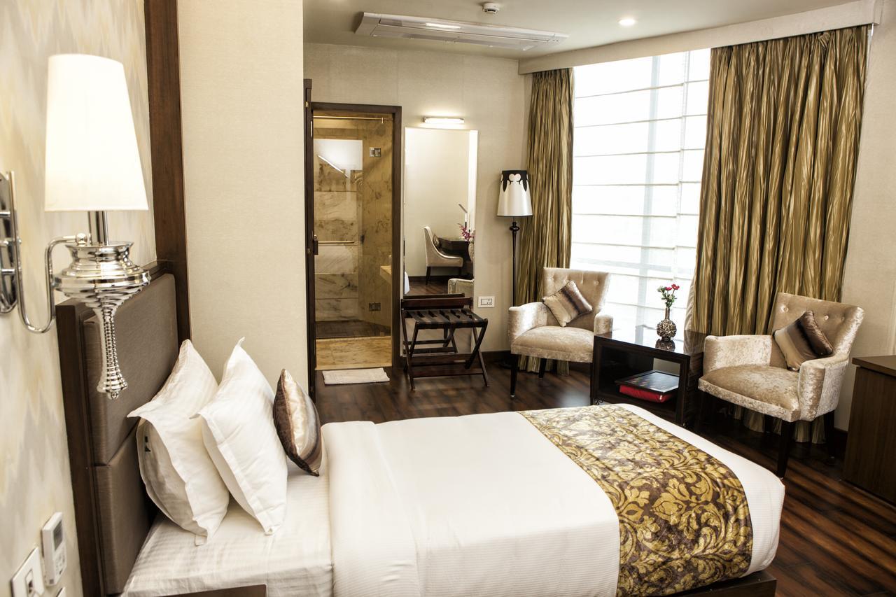 Hotel Gangakashi Нагпур Екстериор снимка